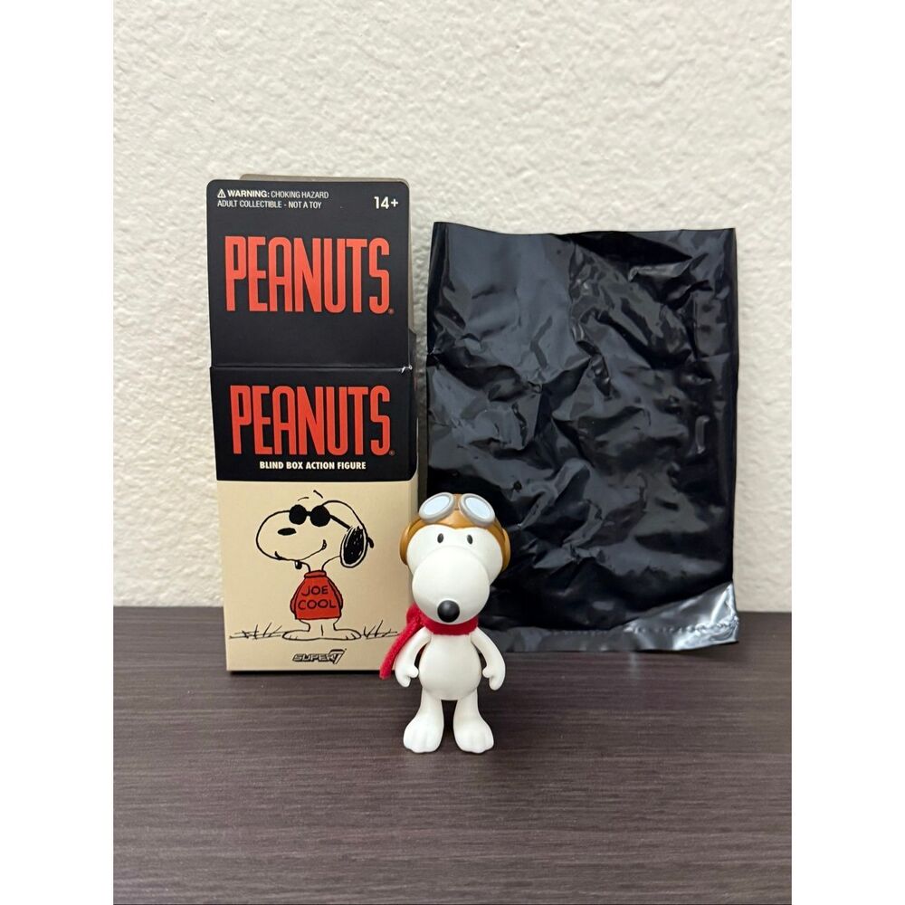 Super7 Peanuts ReAction Snoopy Blind Box Figure - Flying Ace